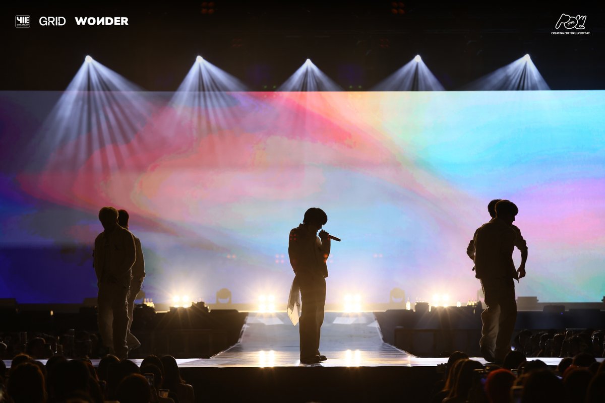 🔴 #POWERFULYOUTH_inBKK #POW_GRID #POW #파우 #411ent

🎞️คลิปวิดีโอโปรเจกต์จากพาวเวอร์บอกเล่าความรู้สึกถูกเปิดขึ้นเซอร์ไพรส์เพิ่มมวลความซึ้งให้กับทุกคนในฮอลล์ พร้อมหมู่ดอกไม้สื่อความในใจ “파우가 선택하는 모든 길에! 파워가 언제나 함께할게.” (ทุกเส้นทางที่ POW เลือก POWER