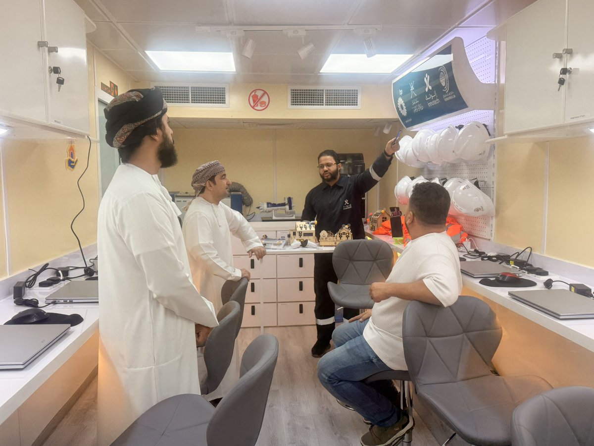 مدرسة العلاء بن الحضرمي للتعليم الأساسي tweet media