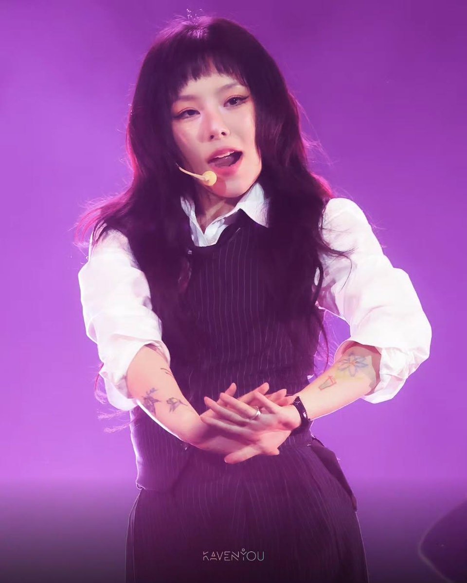 [📸] 251104 kavenyou IG

"It's not EASY deciding what we loved most from the 2025 Whee In FAN-CON TOUR [OWHEECE] IN SINGAPORE, when CEO @/whee_inthemood was running the stage like a boss!" instagram.com/p/DQn28qQEhW3

<a href="/WheeIn_0fficial/">휘인(Whee In)</a> #WHEEIN #휘인 #フィイン #丁輝人 #마마무 #Mamamoo