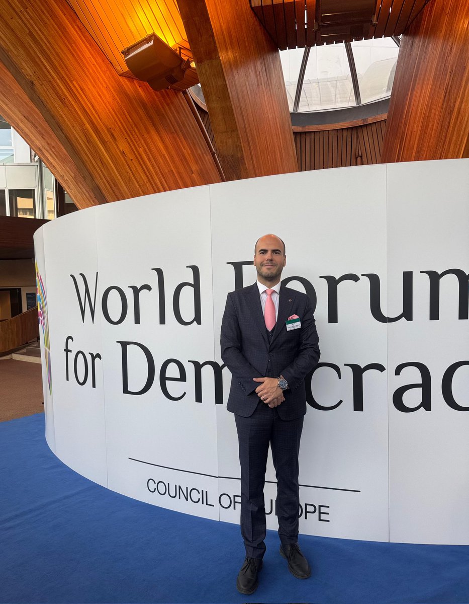 EnoMuja's tweet photo. Në Forumin Botëror për Demokraci, organizuar në @coe, së bashku me miqtë e kolegët e kohortës së @akademiapolitike 🇪🇺 https://t.co/XWqGyhzykp