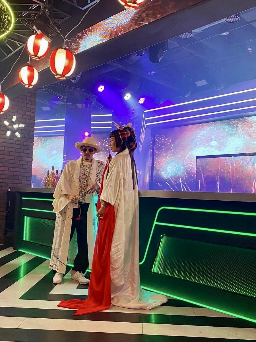 ShokoShibamoto's tweet photo. MINMI 「花火 MINMI × 三木道三ver.」

★MINMIさんと三木道三 a.k.a DOZAN11さんの衣装制作を担当しました
#MINMI 
#三木道三 
Co MV/ミュージックビデオ
Cos オールインワン/セットアップ

★ファッションスタイリスト/衣装デザイナー 柴本聖子https://t.co/xAz2Aql9rO

🎥https://t.co/ch9iRk491i… https://t.co/MZBzN7tgCQ