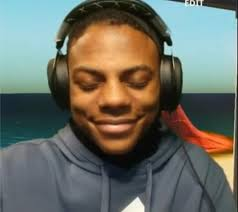 kaulidchslop's tweet photo. “alastor i’m listening to your broadcast why you trying not to laugh” https://t.co/0TDLkx6c7f