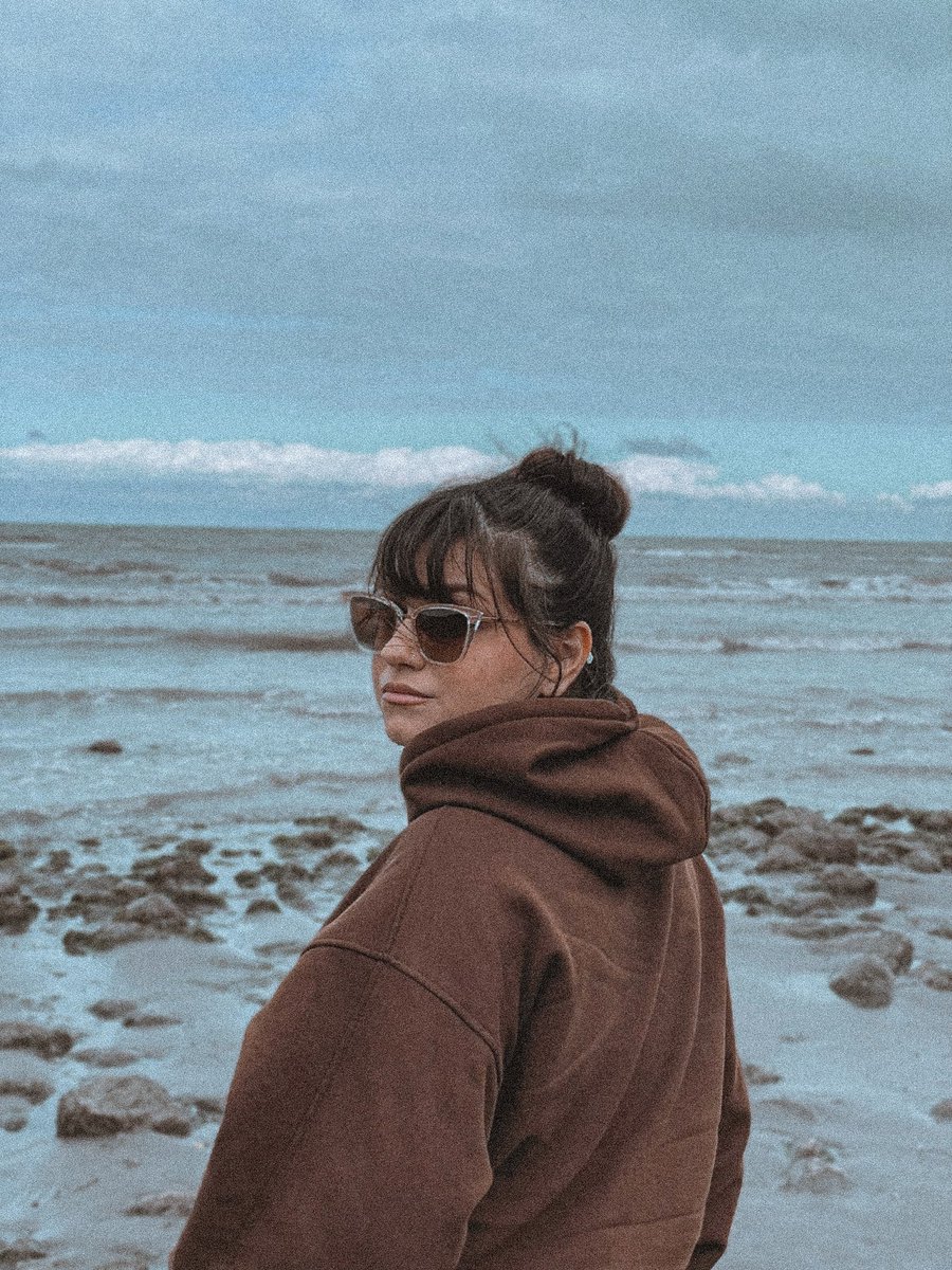 itzmoggy's tweet photo. 🌊🍂 https://t.co/5kkwQ6XMMk