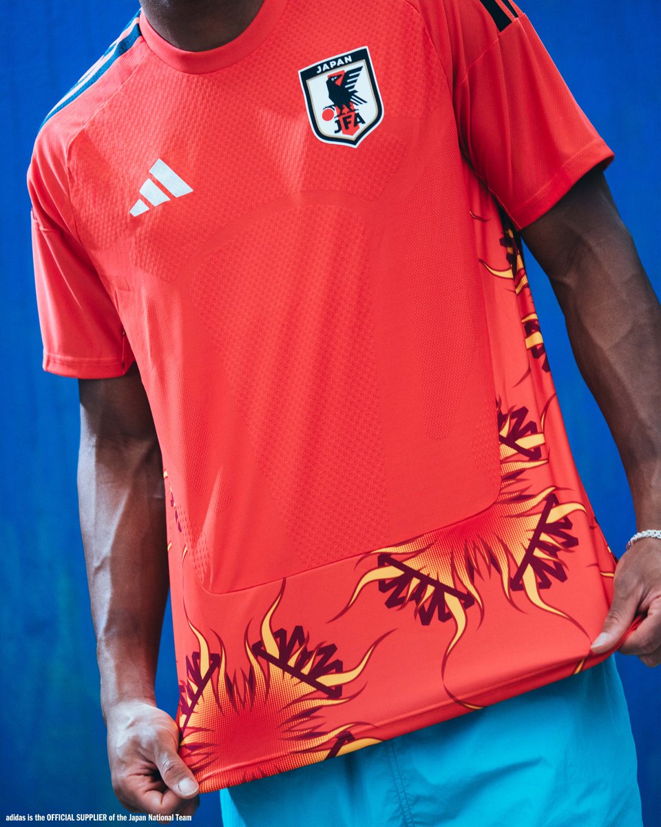 最後の砦として、恐れを知らない。​ 自信と野心を胸に、ゴールを