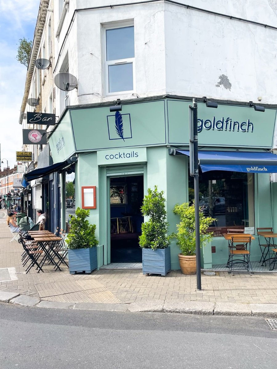 tootingnewsie's tweet photo. #TOOTING'S COMEDY &amp; COCKTAILS IS BACK at @goldfinchsw17 cocktail bar this Wednesday 12th November, featuring: Matthew McAloone, Jen Collier, and Prince Abdi!

Grab your tickets before they’re gone! https://t.co/fh7VEkItq5

#ad #Wandsworth #Balham https://t.co/RtQM4VSc7o