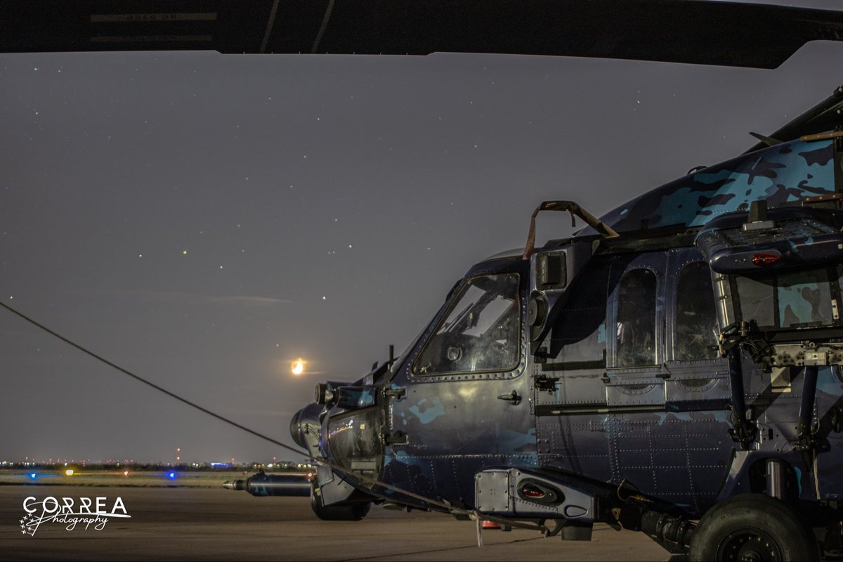 ColdJasonMF's tweet image. 🇺🇸160th SOAR MH60M Maritime version for DEVGRU.

#helicopter #specialforces #seals #Maritime #tactical #military #specialwarfare #jsoc #smu #160soar #usasoc #tier1 #blackhawk