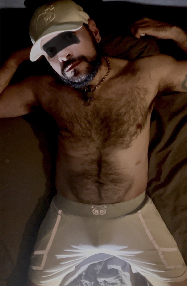 ferdclouds's tweet photo. I’m so horny right now… https://t.co/hAME1TdVBP