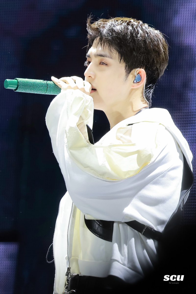 251016 SEVENTEEN WORLD TOUR NEW_ IN LA

#seventeen #세븐틴 #scoups 
#에스쿱스 #최승철 #승철
<a href="/pledis_17/">세븐틴(SEVENTEEN)</a>