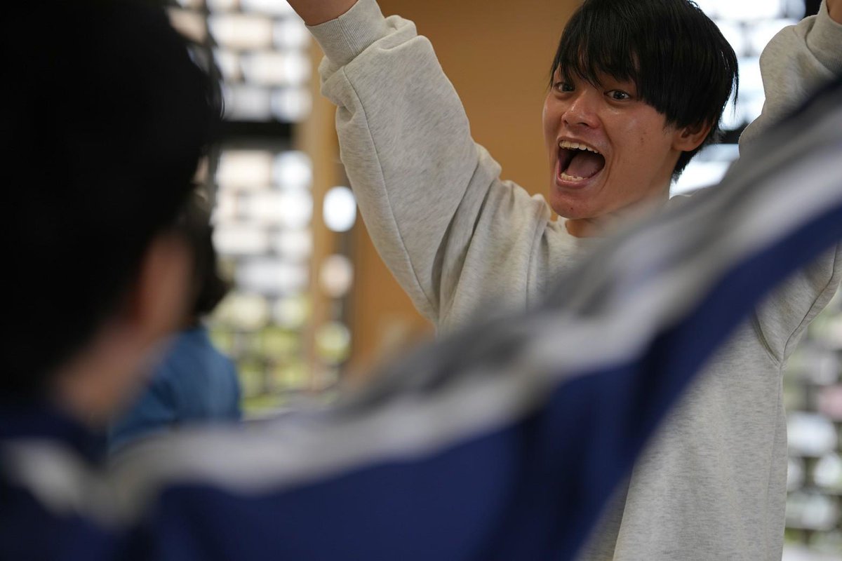 pancakenokai's tweet image. パンケーキの会🥞二本立て公演『ある夜をめぐって』 
2026年1/29(木)～2/4(水)
下北沢駅前劇場

チケット発売🎫は11月29日！
オトクな2作品セット券🎫🎫先行発売中 docs.google.com/forms/d/1WMxG2…

写真は『エーリヒ・ケストナー～消された名前～』
顔合わせの模様です

📷ハマリュウノスケ@hama_ryunosuke