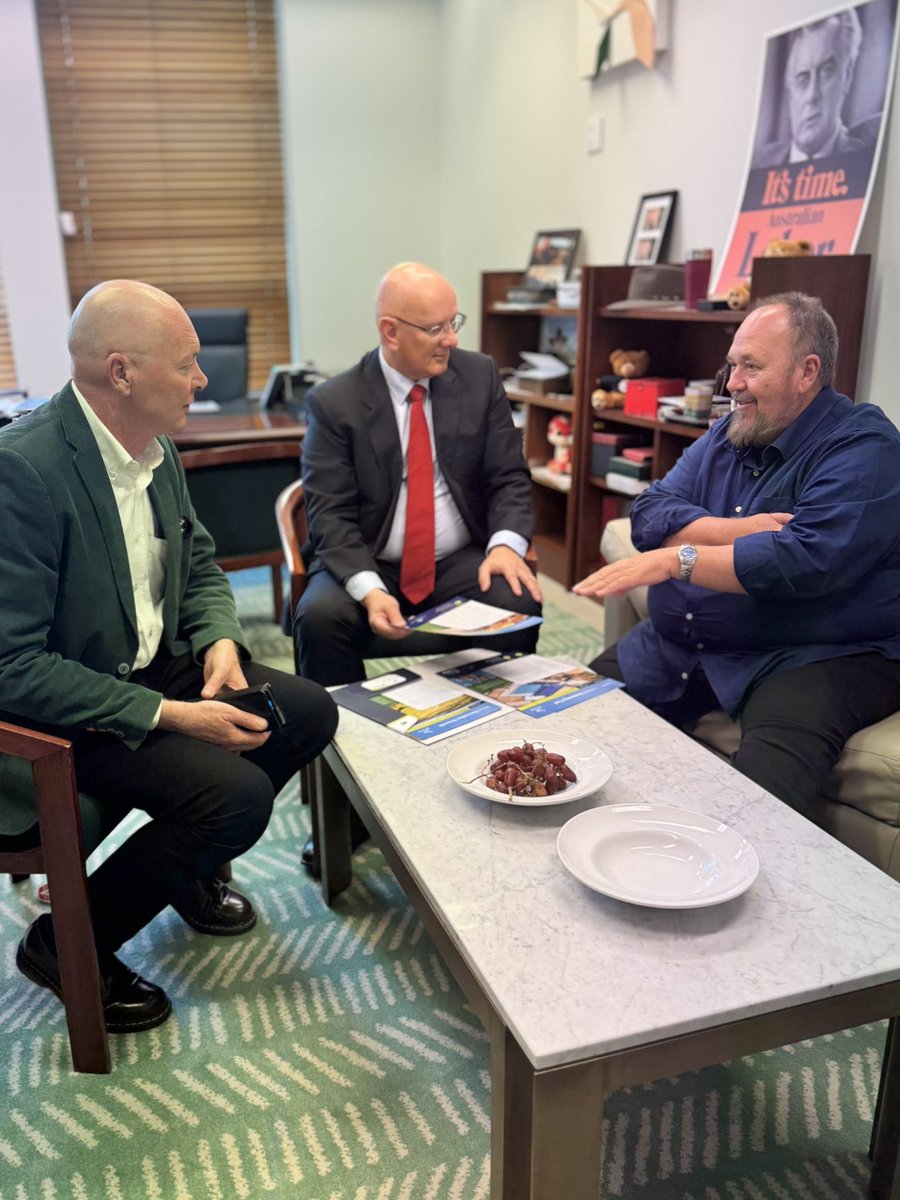 Passed #EPBC Act in House of Reps - but Green and LNP voted no. This week met with Sanders  family from Blair, Luke Hawkins from <a href="/CapralAluminium/">Capral</a>, Cr Bishop from @Somerset &amp; Rees from <a href="/rdaiwm/">RDA Ipswich & West Moreton</a>, and saw <a href="/Suncorp/">Suncorp</a> Haven live in action #auspol