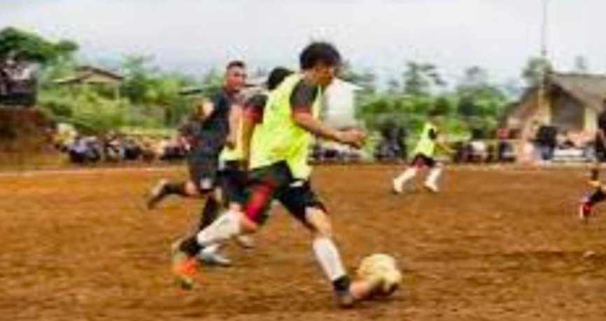 AnamProbolinggo's tweet image. Liga sepak bola Desa memperebutkan piala Menteri Desa akan segera bergulir, siapkan tim sepak bola Desa anda untuk mendaftar biar jadi juara.

*#LigaSepakBolaDesa*
*#PialaMenteriDesa*
*#LahirTalentaSepakBolaDesa*

@prabowo
@YandriSusanto
@ArizaPatria