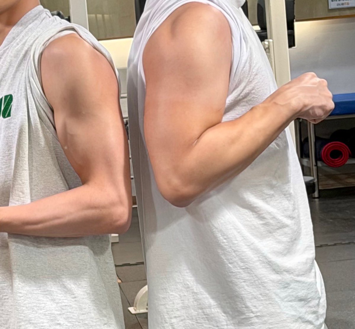 forevercix's tweet image. 🦌on the right is my younger brother 
🦌left is me

#CIX #YONGHEE #용희
WTFFFFFF