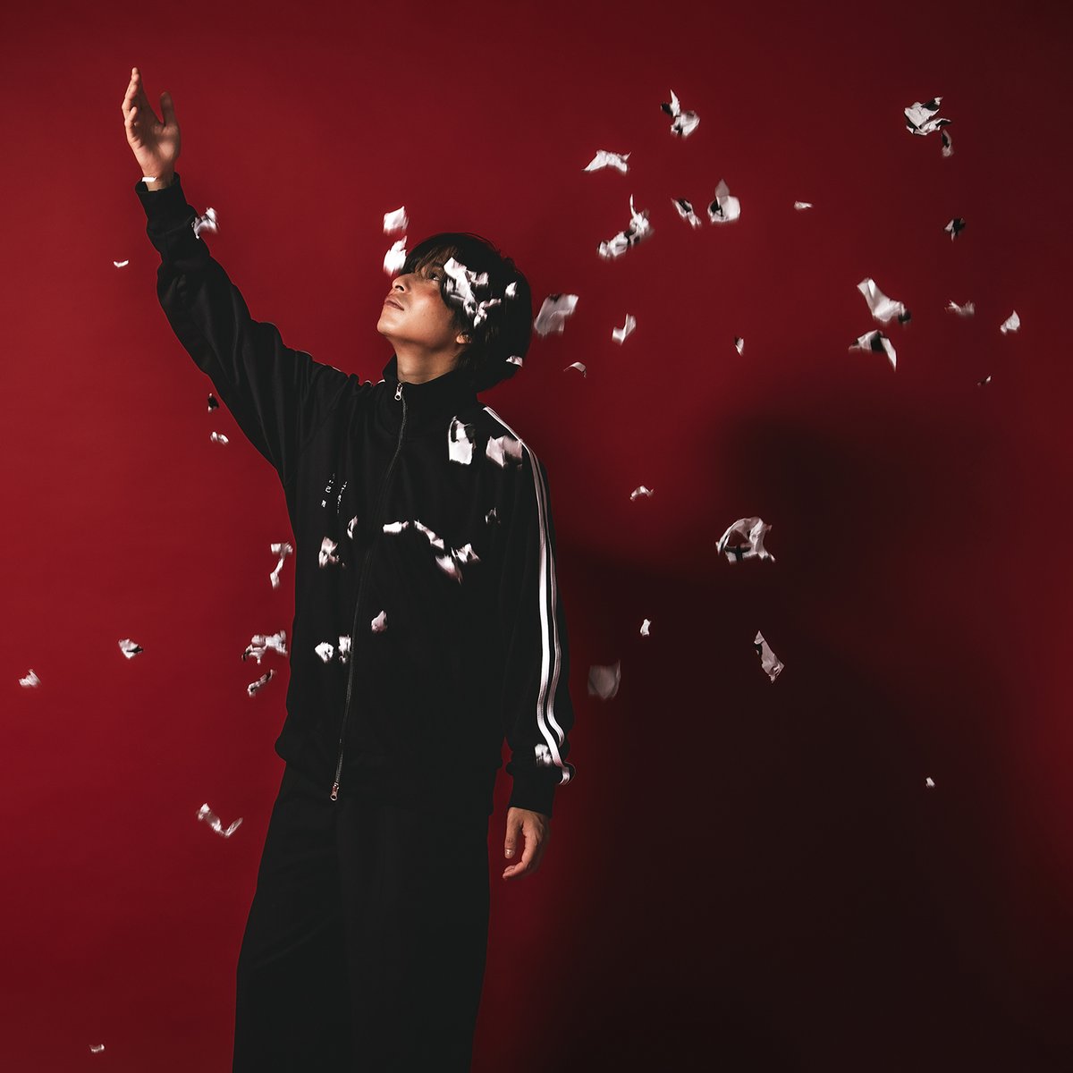 KAI_YOU_ed's tweet image. 【読者プレゼント】

SF刑事ドラマ『SPEC』×SuperGroupiesのコラボアパレルより「未詳事件特別対策係 モデル ジャージ（Lサイズ）」を、抽選で1名様にプレゼントします！😲

応募方法は以下！

①@KAI_YOU_ed をフォロー
②この投稿をリポスト
③当選者はDMでお知らせ（11月20日〆切）

たかまるぅー👮‍♀️