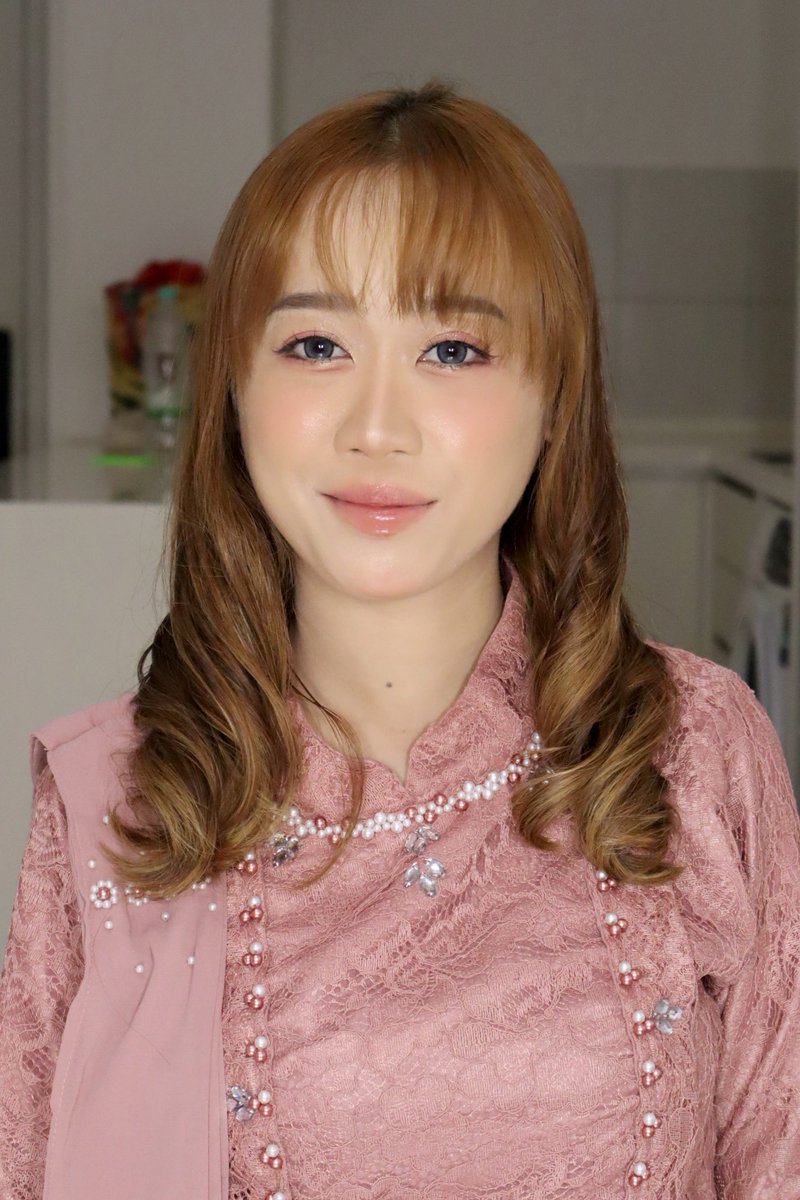thoughtfixed's tweet photo. Been a while post kat X! Anyone else looking for MUA? For convo / dinner / tunang / nikah / sanding / event / etc just hmu 0139737092 💖 https://t.co/HBkWcno9sR