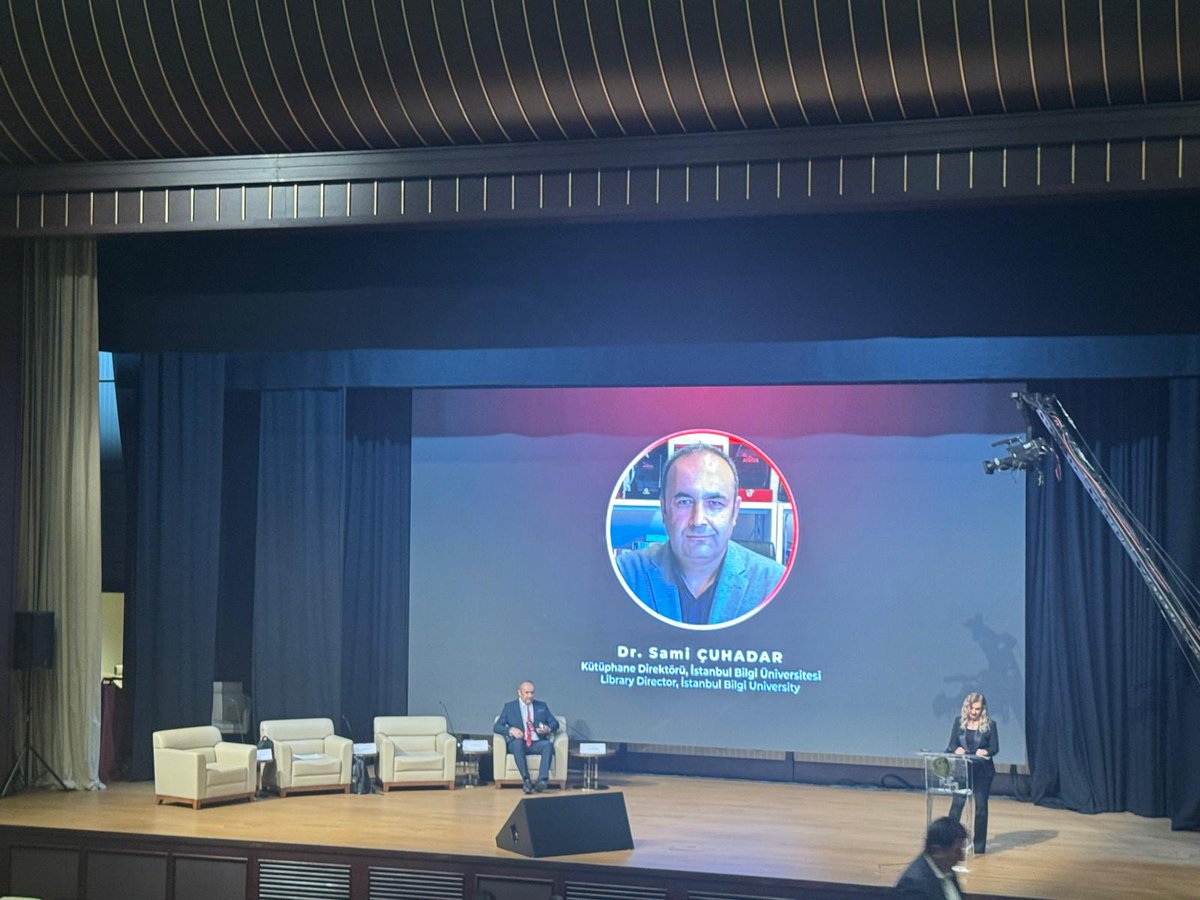 BILGI_Library's tweet image. Kütüphane 5.0 : İnsan Merkezli Dijital Dönüşüm temasıyla ANKOSLink 2025 Uluslararası Konferansında Kütüphane Direktörümüz Dr. Sami Çuhadar “Yapay Zeka ile Akademik Bilginin Yeniden İnşası ve Kütüphanecilerin Yetkinlikleri” başlıklı oturum yönetimini gerçekleştirmiştir.