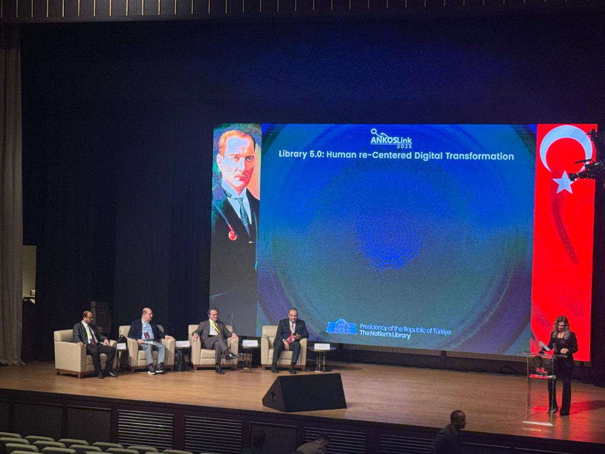 BILGI_Library's tweet image. Kütüphane 5.0 : İnsan Merkezli Dijital Dönüşüm temasıyla ANKOSLink 2025 Uluslararası Konferansında Kütüphane Direktörümüz Dr. Sami Çuhadar “Yapay Zeka ile Akademik Bilginin Yeniden İnşası ve Kütüphanecilerin Yetkinlikleri” başlıklı oturum yönetimini gerçekleştirmiştir.