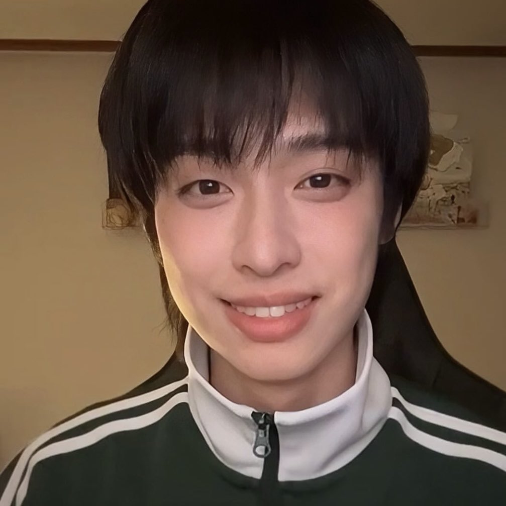 Lexee 👽 tweet media