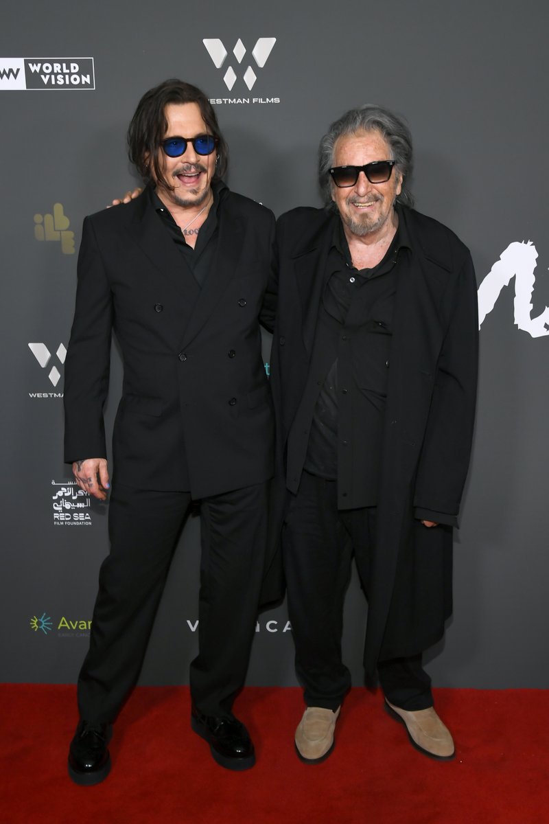 JustJared's tweet photo. Johnny Depp and Al Pacino are hitting the red carpet at the premiere of their new movie "Modì, Three Days on the Wing of Madness" https://t.co/upVtPPHlJl
Pics: Getty https://t.co/hvY4oTqQaO
