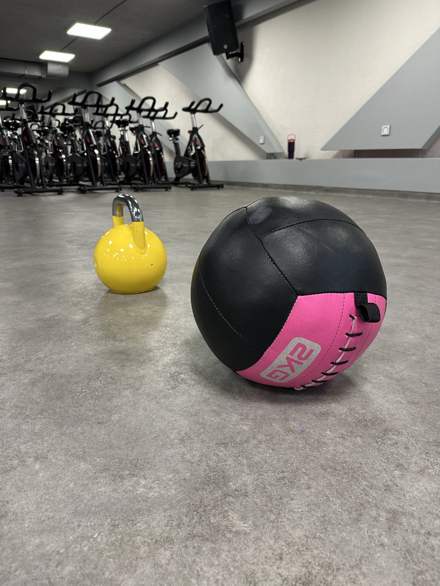 𝒄𝒐𝒔𝒎𝒊𝒄𝒂.𝒔𝒖𝒊 ❤️🔥 tweet media