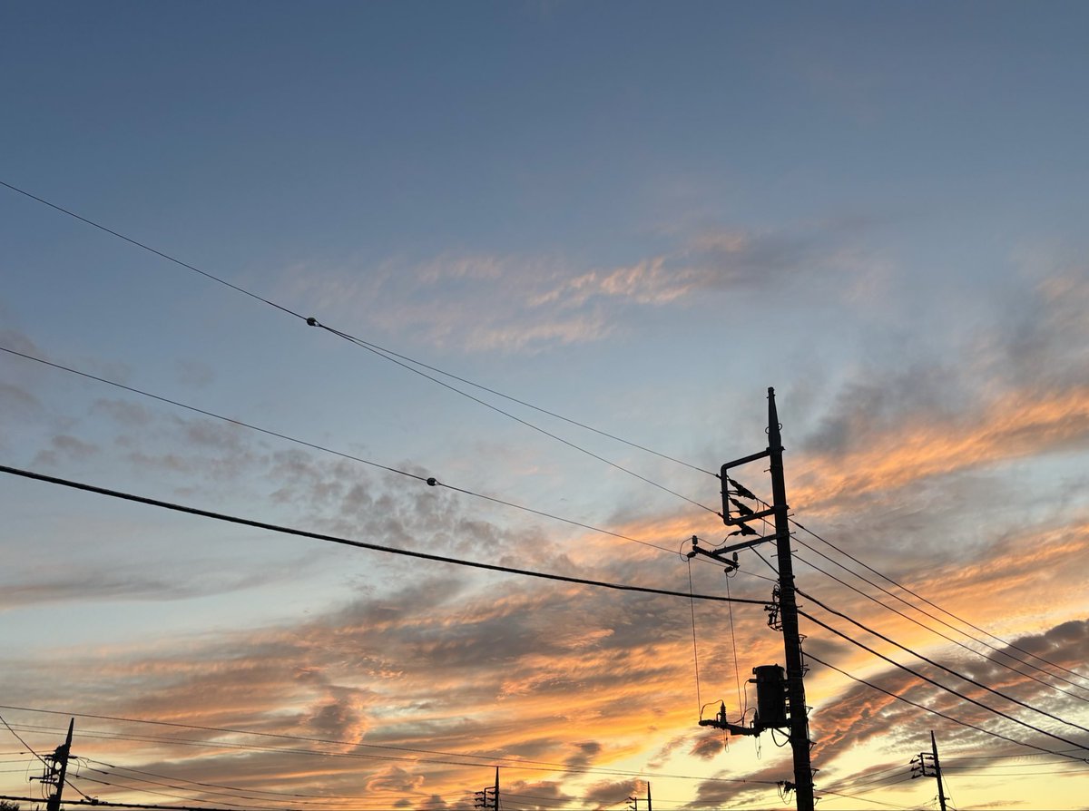nana2841's tweet photo. #イマソラ
1週間早いですね
今日はお休みだったので外に1歩も出ていませんw
#ドーナツ屋のひとりごと https://t.co/MY4k6Ow2Qz