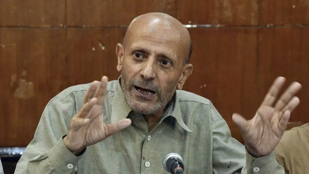 JammuTribune's tweet image. Member of Parliament Engineer Rashid, has reportedly been shifted to Jail Number 1 in Delhi’s Tihar Prison following an alleged attack inside the jail premises recently.  
#EngineerRashid #TiharJail #Delhi #BreakingNews #JammuAndKashmir