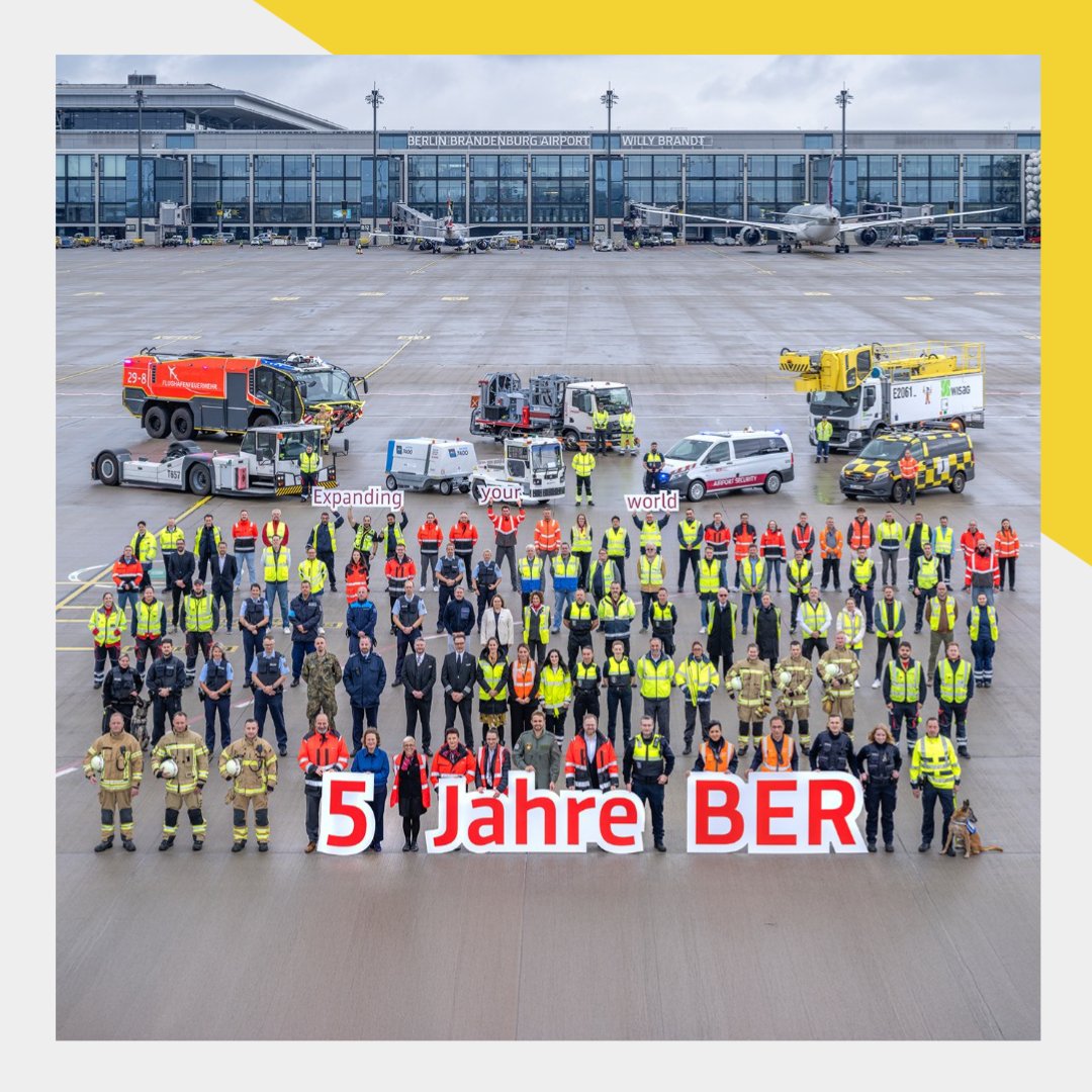 🎉 5 Jahre BER <a href="/berlinairport/">BER – Berlin Brandenburg Airport</a> – Herzlichen Glückwunsch! ✈️

Wir sind stolz, als Partner einen reibungslosen Flugbetrieb unterstützen zu dürfen. Danke für das Vertrauen – und auf viele weitere Jahre starker Zusammenarbeit! 💙

© Günter Wicker / Flughafen Berlin Brandenburg GmbH