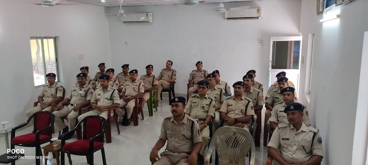 RangeOpsCrpfLA's tweet photo. Maximum officers/personnel of this office had attended the live telecast of “Mann Ki Baat” on 26/10/2025 at 1100 hrs in Recreation Room of Ops Range, CRPF, Lower Assam where Shri Syed Shahid Husain Rizvi, DIG and Shri P.K. Mishra, 2-I/C were also present. https://t.co/9BhnGF1ZXi