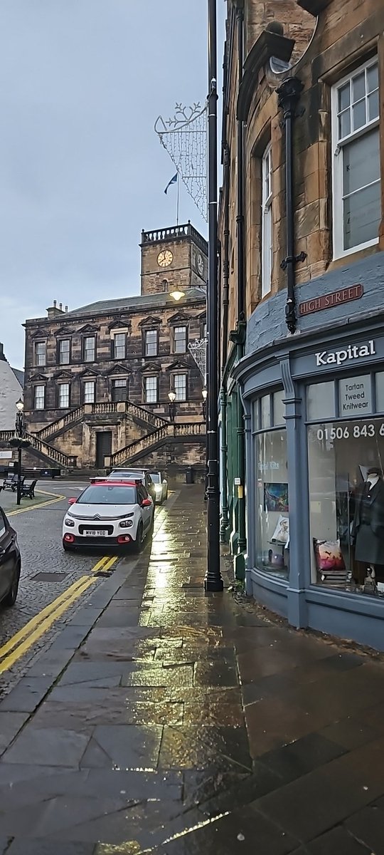 Early morning in linlithgow