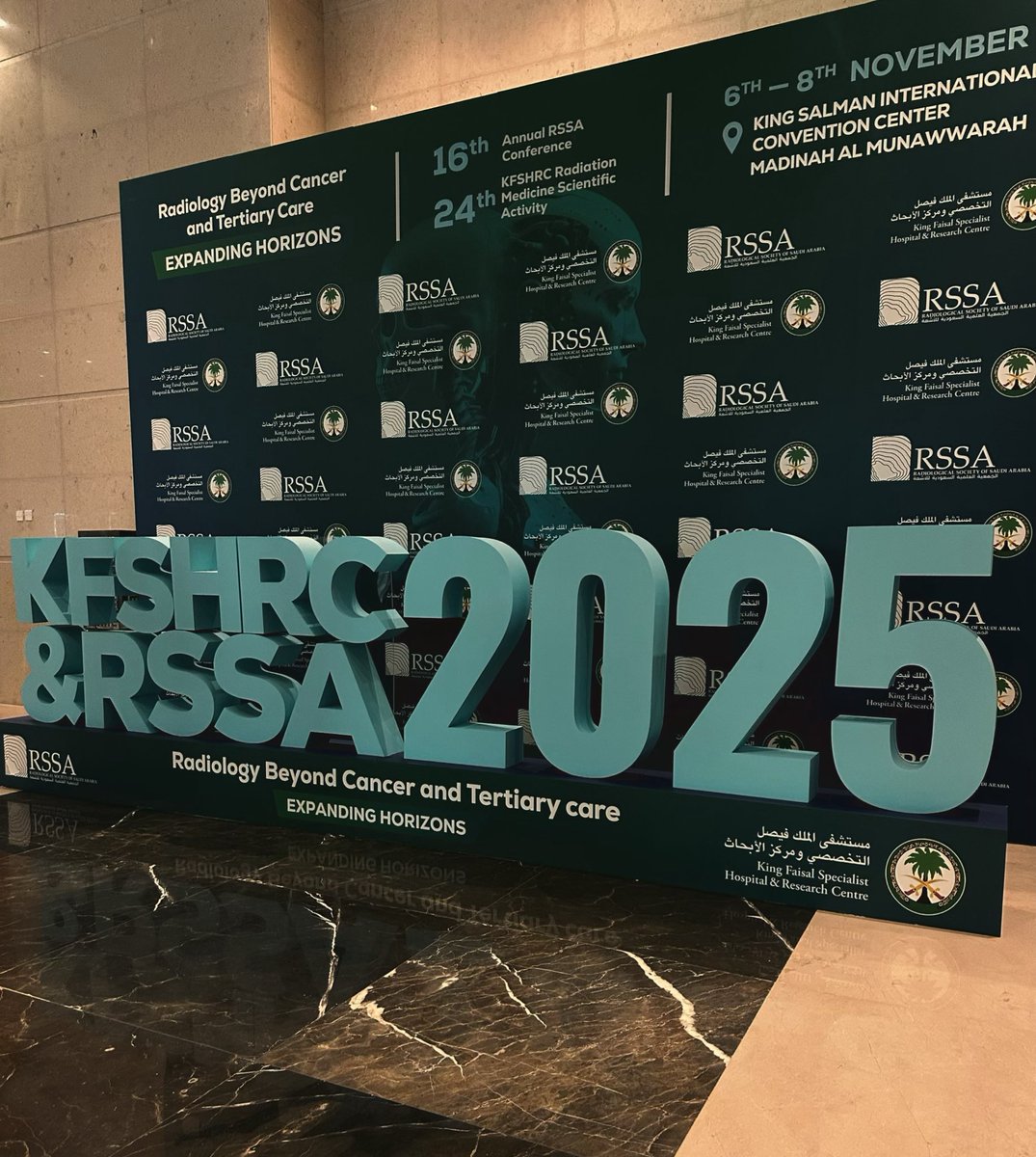 Node__191's tweet photo. ✨🩵🤍
مؤتمر مع اجواء المدينة مستوى رهيب 
 #RSSA2025 https://t.co/DwJZ17tKdC