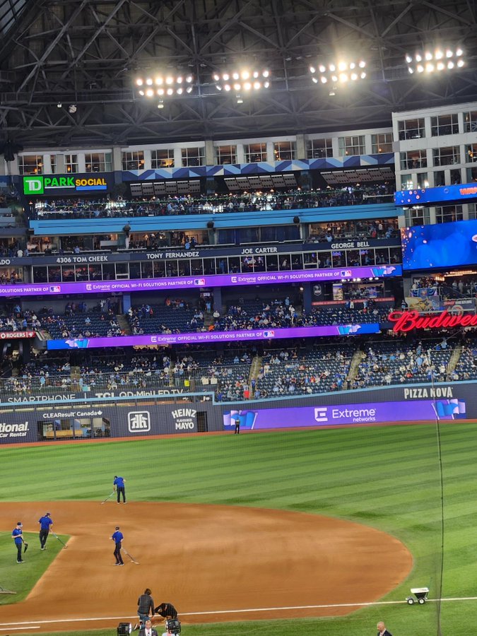 EXTR_JP's tweet image. ⚾️ 先週末、感動のうちにワールドシリーズが閉幕しました。Extreme Networksは開幕戦から最終戦まで、MLBの公式Wi-Fiソリューションプロバイダーとして、チームとファンをサポートできたことを誇りに思います。

ExtremeとMLBのパートナーシップ詳細はこちらをご覧ください：bit.ly/47G9xEp