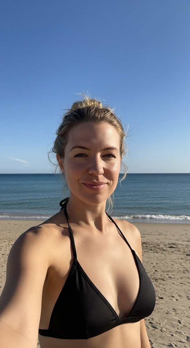 lifewitheva4's tweet image. Vacationing 🌊