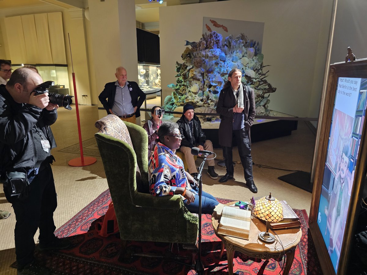 CGL_ETHZ's tweet image. At Berlin Science Week 2025 in the Natural History Museum, Digital Einstein engaged a diverse audience of all ages in lively conversations about science and technology. The installation attracted strong public interest and was featured in television, print, and online media.