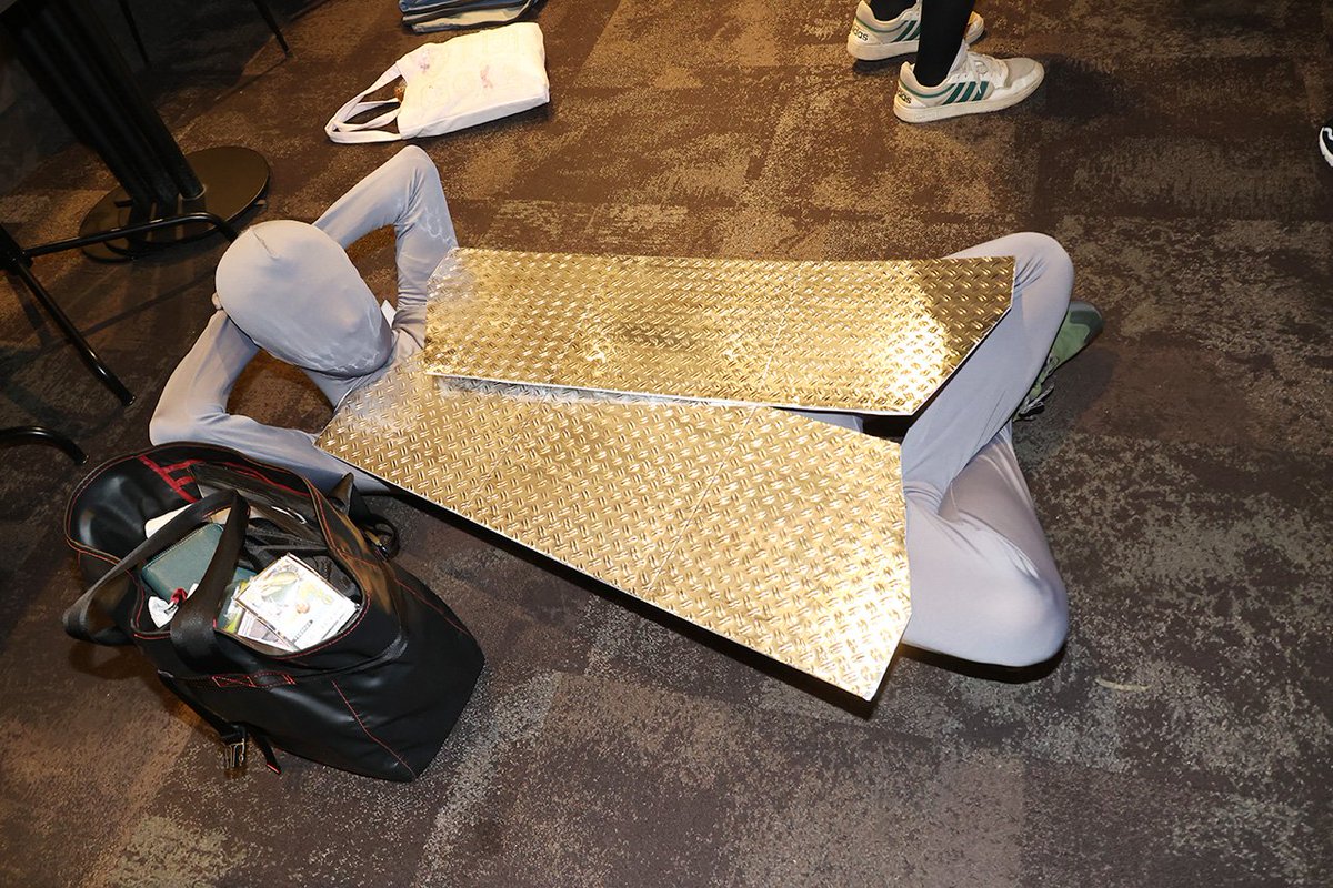 今年の地味ハロウィンのレポートを掲載しました。
ステージや交流など会場の楽しさが伝わるようにまとめてみました。仮装してくれたみなさま、本当にありがとうございました！
写真見るたびに笑ってます。

地味ハロウィン2025開催レポート dailyportalz.jp/kiji/jimihallo… #DPZ