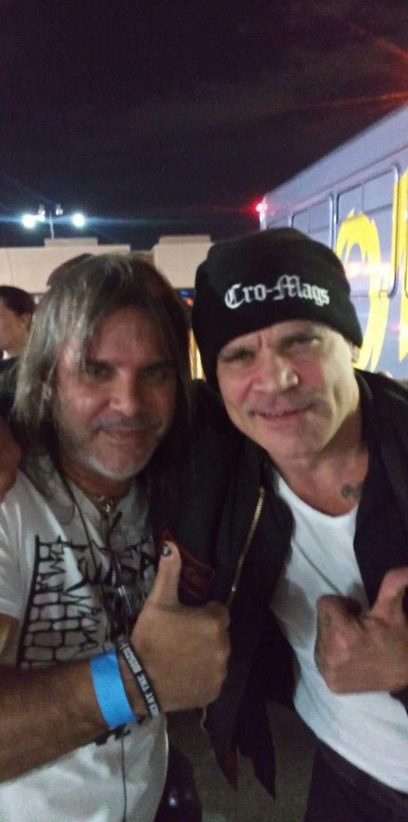 Here, sharing with the legendary musician, a great artist in the world of hardcore music👍⚡️🎼🎤🎸⚡️👍 <a href="/HarleyFFlanagan/">HarleyFlanagan</a> <a href="/realcromags/">CRO-MAGS</a>