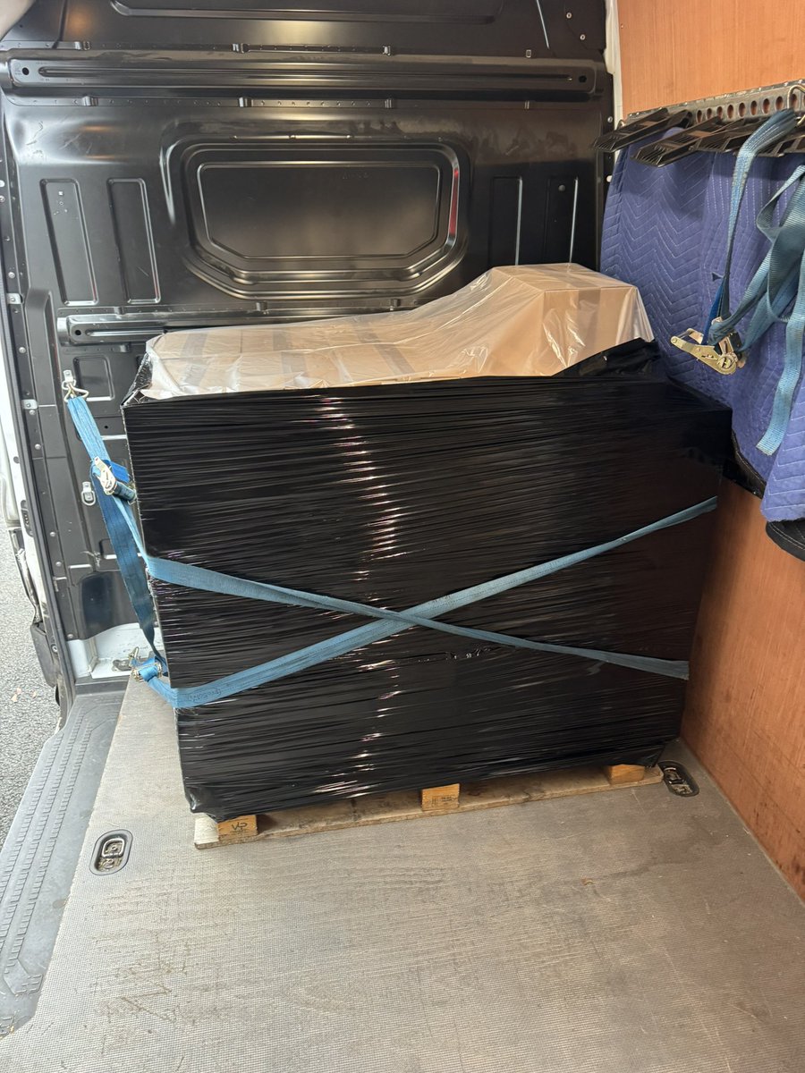 SameDayCoventry's tweet image. Tally Ho…🚚

Loaded with a single #pallet in #Coventry for delivery straight to #Scunthorpe. 🚚

I’m then empty and free to go anywhere either back south towards the #Midlands, or across to the North West. 🚚

Contact me if I can be of any help. 👍

#Doncaster
#Rotherham