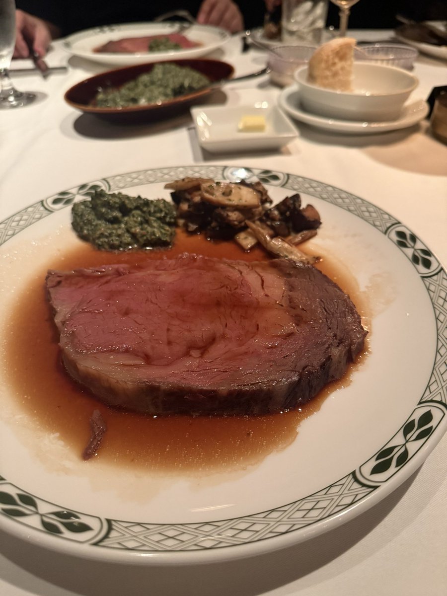mochan627's tweet photo. 結構前に玖さんとまるちゃんと
会ったよ🍖🥩
まるちゃんひさびさすぎて
なんか大人になってた👦🏻✨
ホールケーキまるごといきかけてたね🎂
ごはんおいしすぎてふなおの誕生日
予約したよ💘💞
家着いてからまるちゃんの
しまっておきましょう思い出した✌🏻
みんなありがとー！！！ https://t.co/tTbhWa5CMy