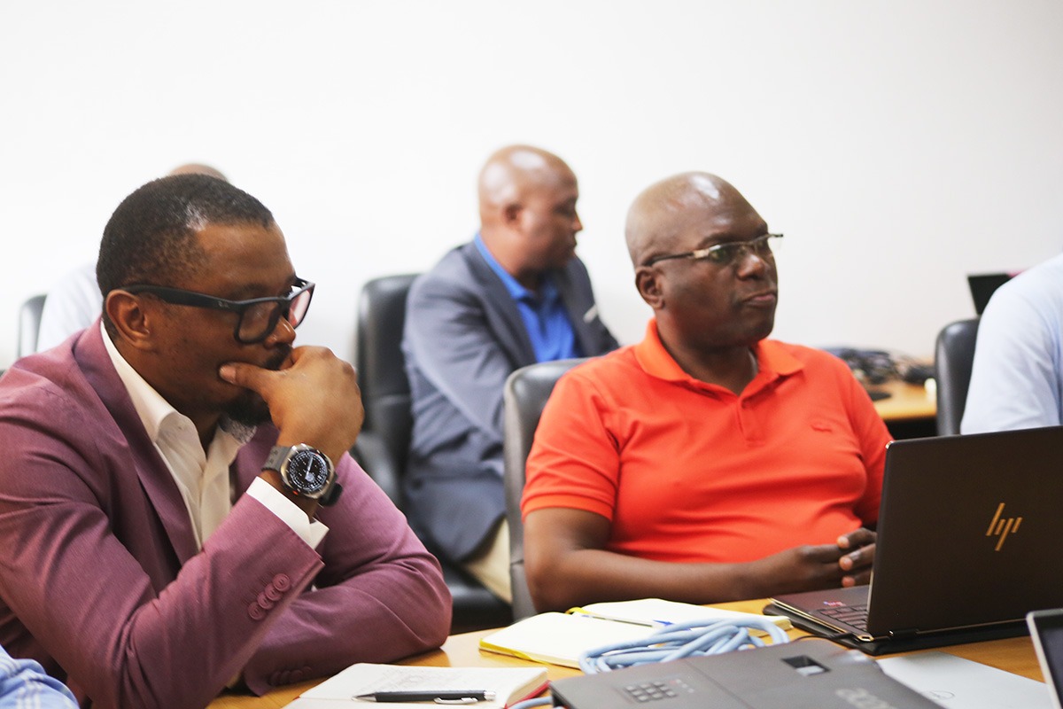 IIAM22972947's tweet photo. O Banco Africano de Desenvolvimento realiza uma Missão de Monitoria às instituições que implementam o Projecto PROCAVA

Acesse ao link abaixo para ler mais:

https://t.co/bhmamuOi1l https://t.co/lWu7Q0jp3d