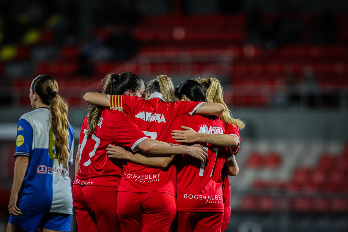 TerrassaFC's tweet photo. ✅ @TerrassaFC 2️⃣-1️⃣ #CESabadell
⚽️ @chaarlyysss__ (8’ i 39’)
🏟️ Estadi Olímpic de #Terrassa

🙌 AMUNT #TERRASSA! 🙌 https://t.co/LwDDFPG0Sh