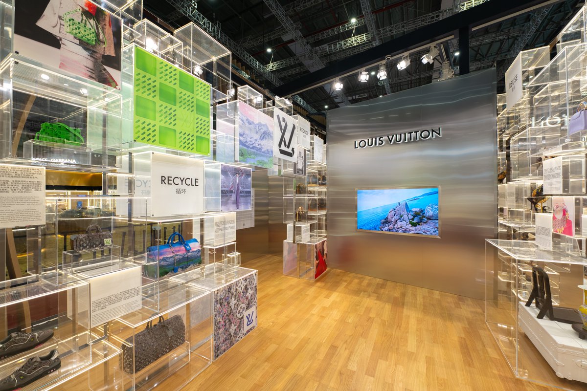 LVMH's tweet image. Following the celebration of 60 years of diplomatic relations between France and China, LVMH reaffirms its long-term partnership and friendship with China through its 6th year of participation at the China International Import Expo (CIIE) in Shanghai.

Learn More:…