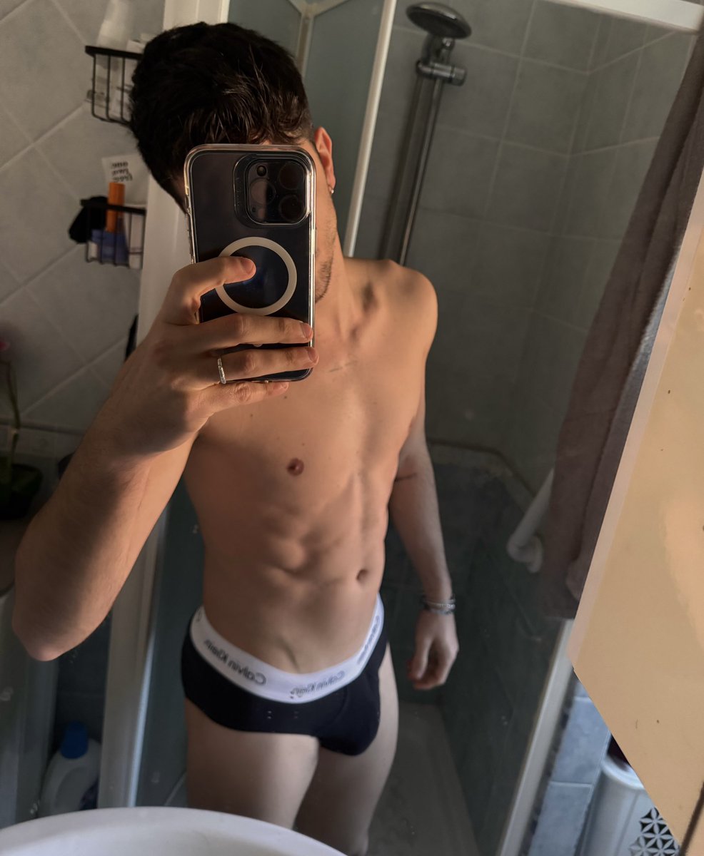 badboymat222's tweet image. 