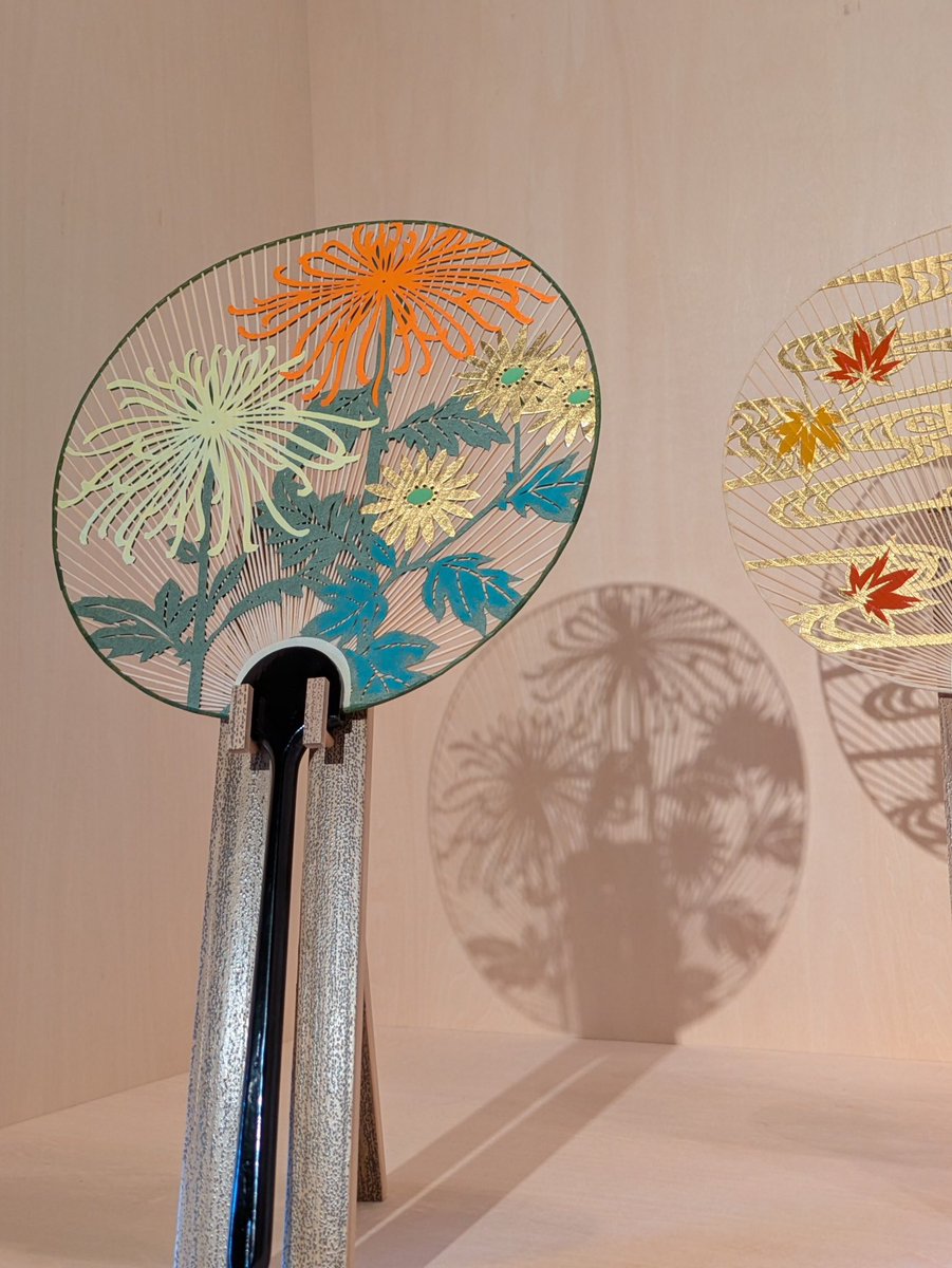 美品] 阿以波 かざり団扇 祇園ばやし 美品] 阿以波 かざり団扇 祇園