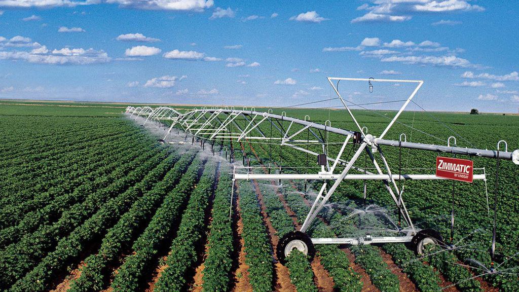 ETEmbassyMGQ's tweet image. 🇪🇹 Across Ethiopia, new factories are opening inside agro-processing industrial parks, bringing farmers and manufacturers together for shared growth.

#Ethiopia #agronomy #selfrealization
#Productivity