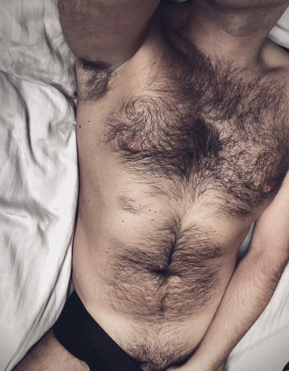 C’mon, nuzzle in… 🔥📸 #fursday