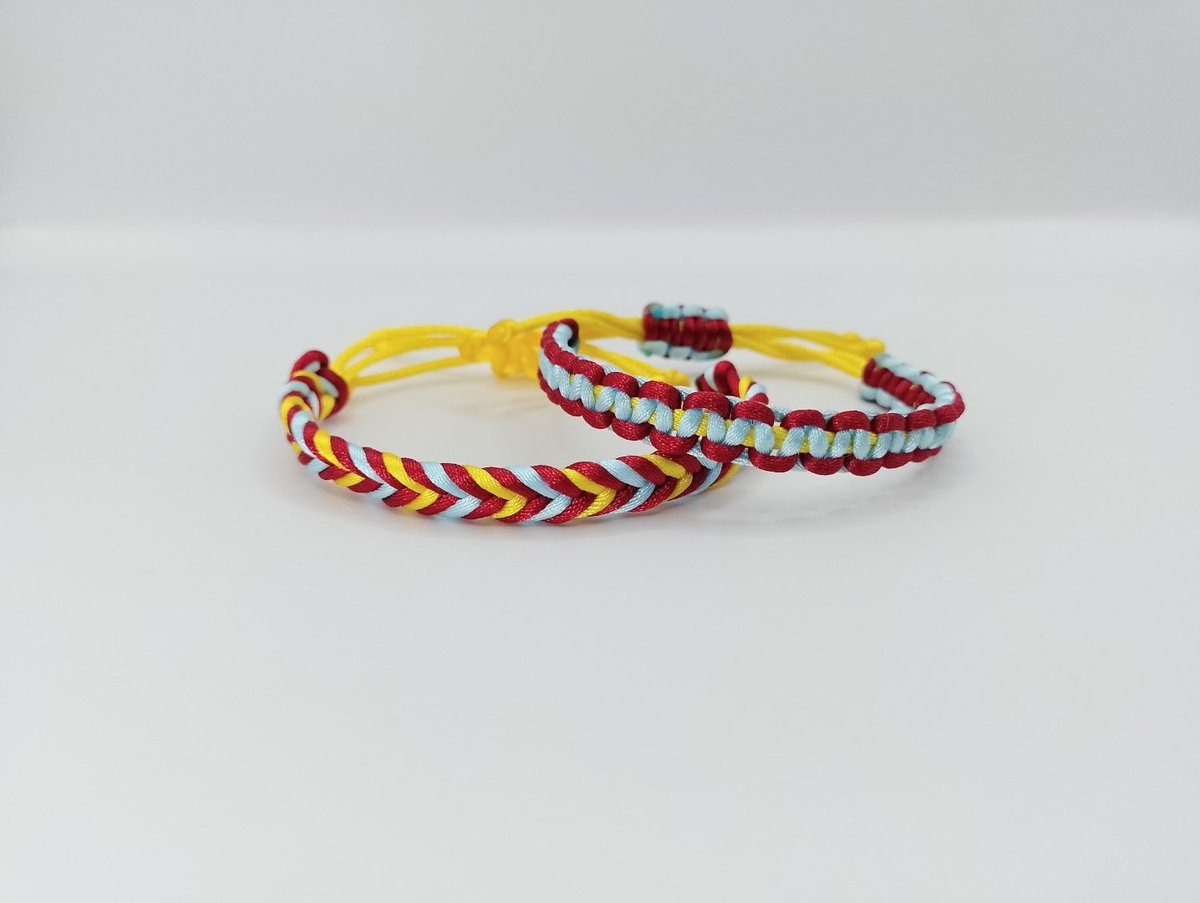 Let's keep the focus on the football, shall we? Hopefully the lads can stay focused and get us a decent result ⚽️

danverscottagecrafts.etsy.com/listing/161867…

#AVFC #Villans #astonvilla #utv #europaleague #handmade #supportsmallbusiness