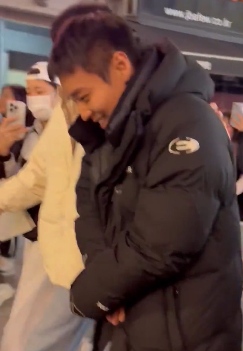 개귀여워어🥹🥹🥹🥹