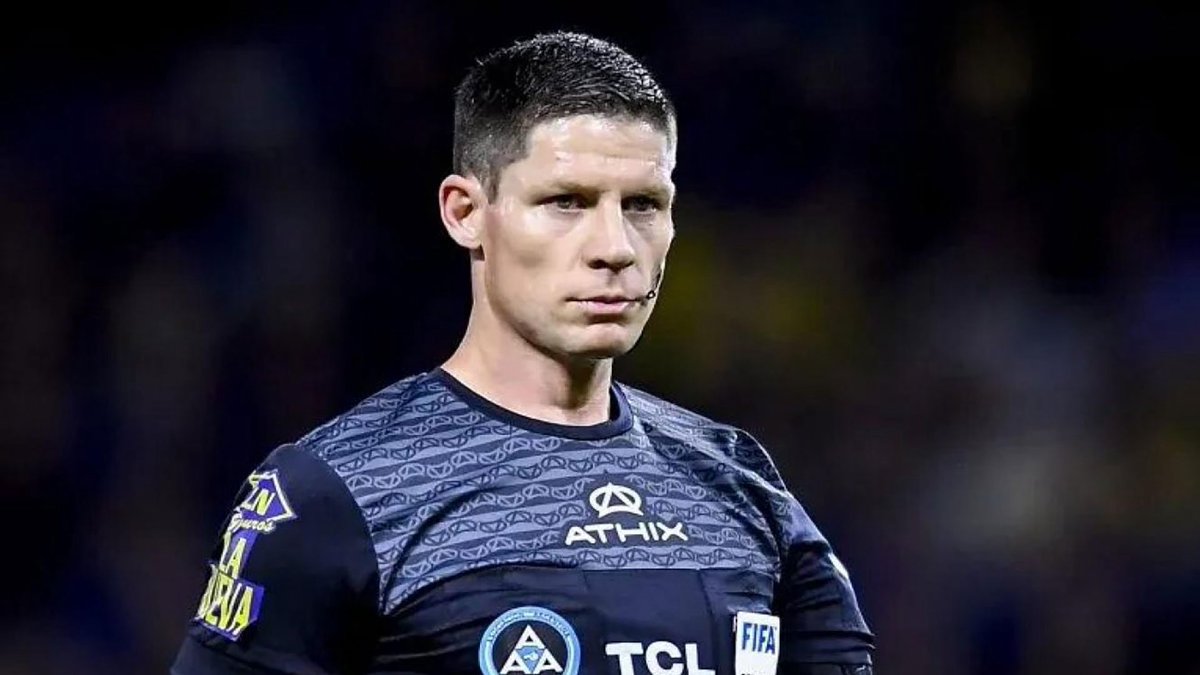 Este es Nicolas Ramirez a los 8 años, el arbitro designado para dirigir el clasico entre River y Boca este domingo. Nos van a cagar.
