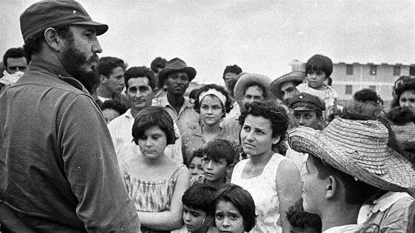 #FidelPorSiempre contra todos los ciclones.
#MiMóvilEsPatria