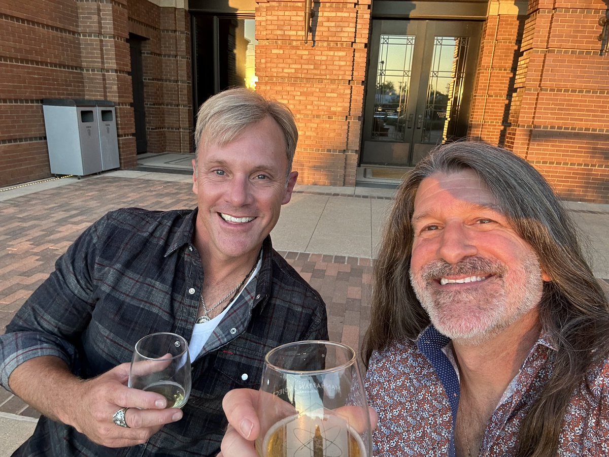 Let’s cheers together tonight (Nov. 6 at 8pm)!  Zack &amp; Rob bring the ZKB Duo show to the Bartonville Store in Bartonville, TX.

Great food and awesome bar!  So join us for a night of stories, laughs and music…you’ll be so glad you did!

Details:  ZackKing.com/tour