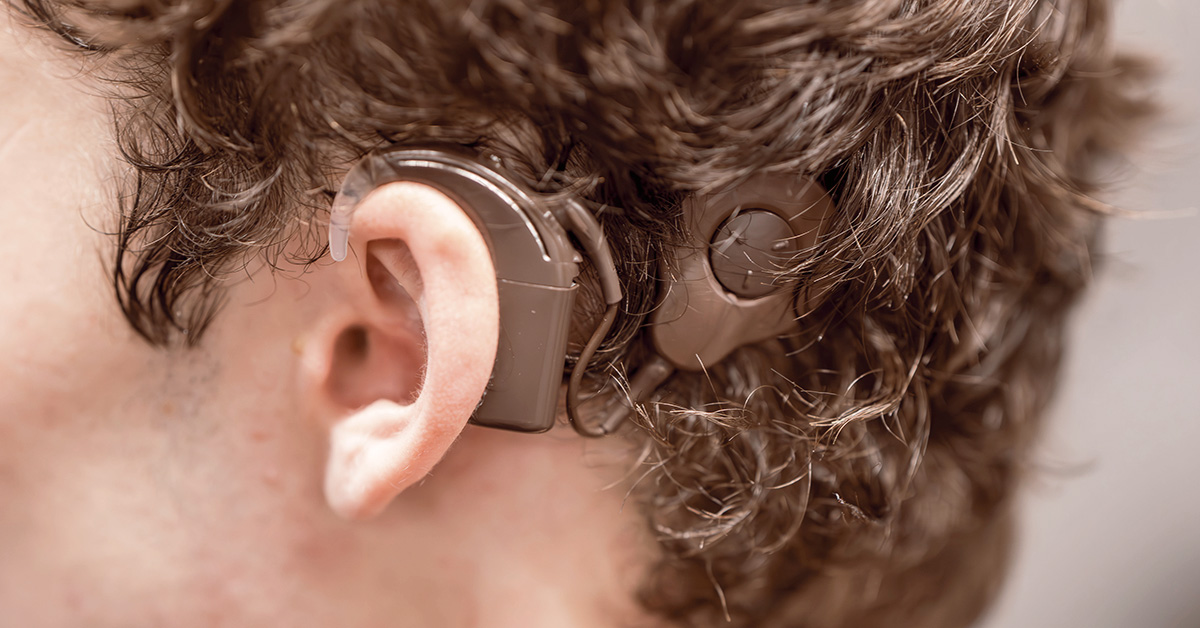 PurdueEngineers's tweet image. Cullen Bradley (CompE &apos;25) was fully deaf by age 3. In seventh grade, he tried out for his middle school&apos;s boy&apos;s volleyball team and didn&apos;t make it. In eighth grade, he tried again and was rejected once more. Most students would have moved on to something else.

The recent…