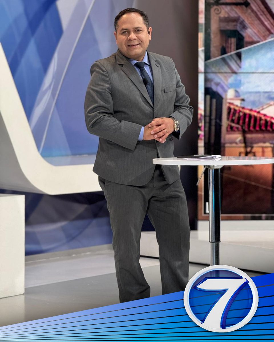 Noti7Guatemala's tweet photo. Estamos en vivo informándole con lo mejor en noticias nacionales e internacionales, todo el contexto informativo lo encuentra aquí en su noticiero de confianza #Noti7 ✨ https://t.co/txKwggACvm